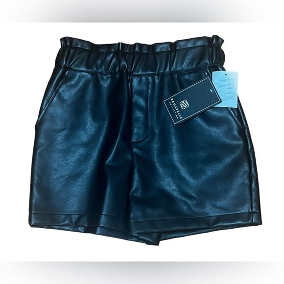 NWT Bagatelle Faux Leather Shorts W/ POCKETS black - Picture 1 of 7